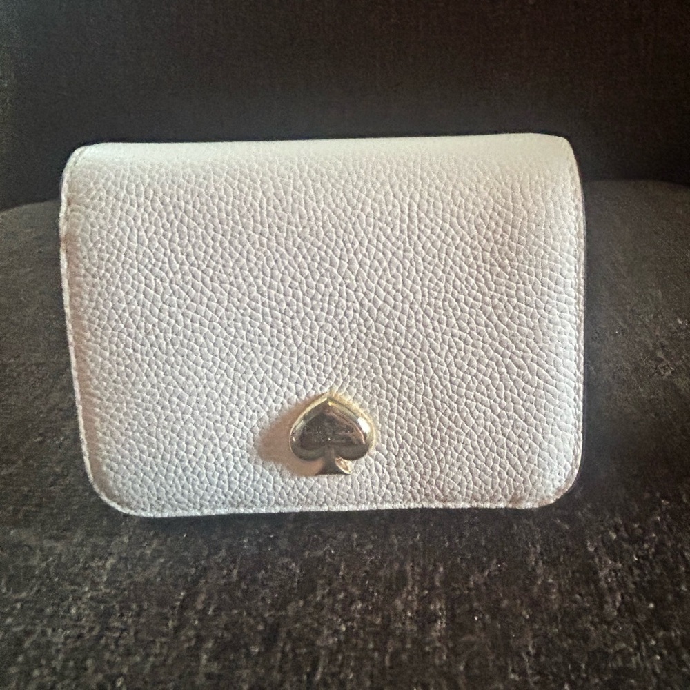 NWT- Kate Spade L- Zip White wallet. In wrapper.